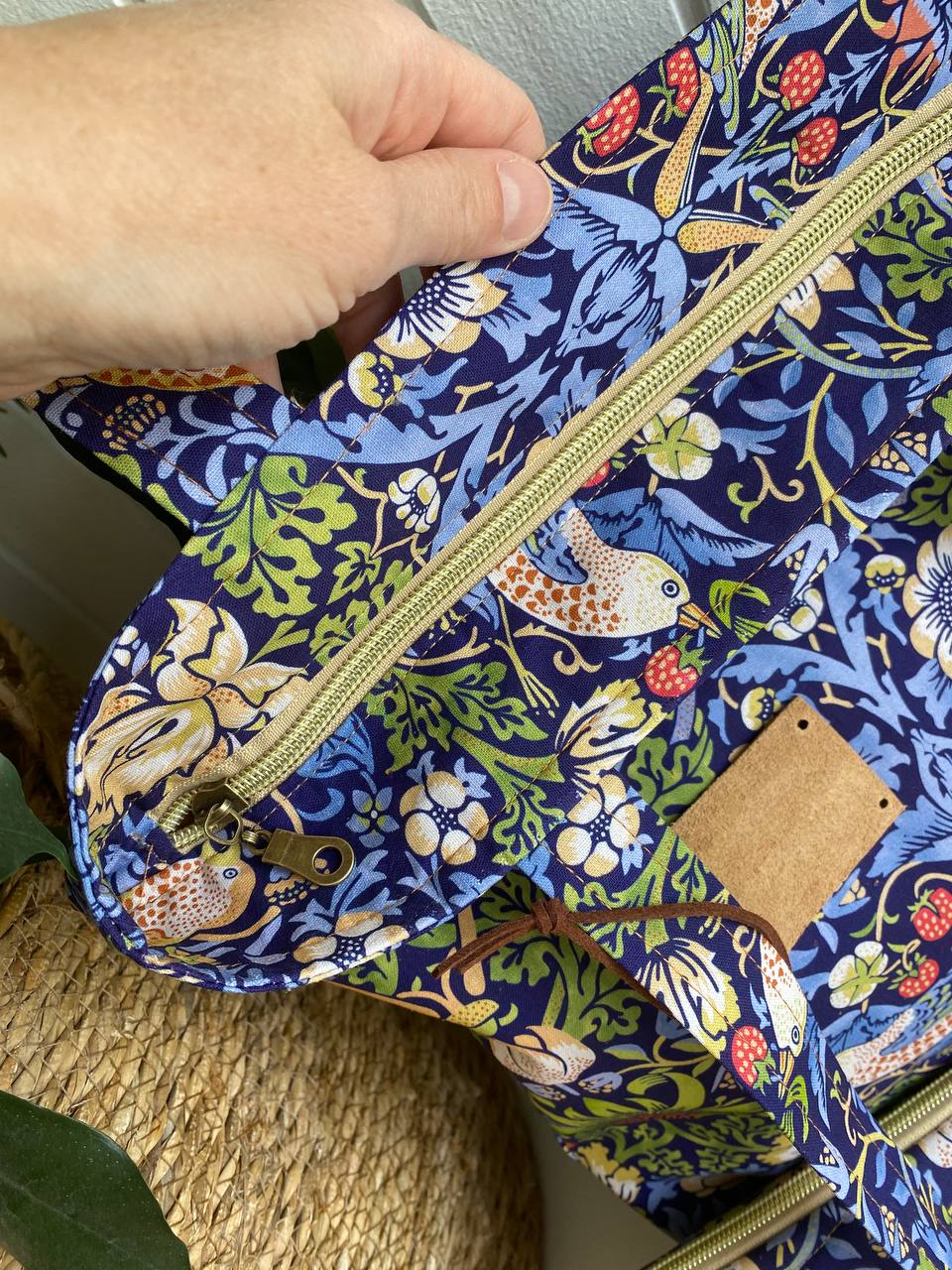 SET, TORBA I NESESER - STRAWBERRY THIEF