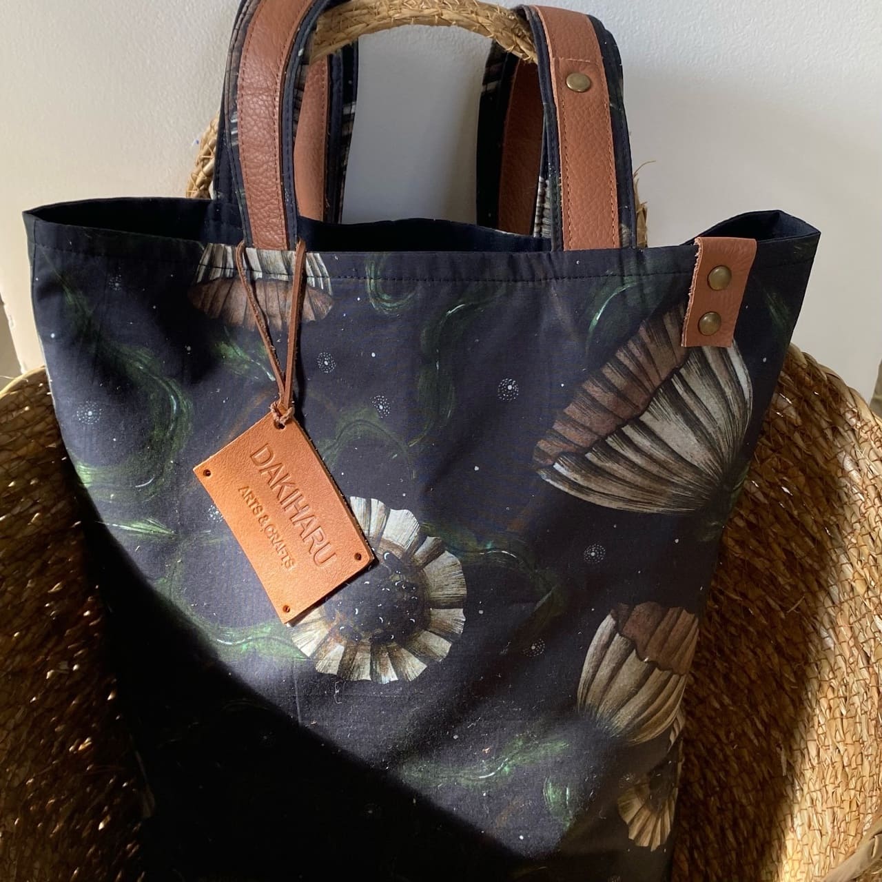 NIGHT FLOWERS, BEIGE - TOTE BAG