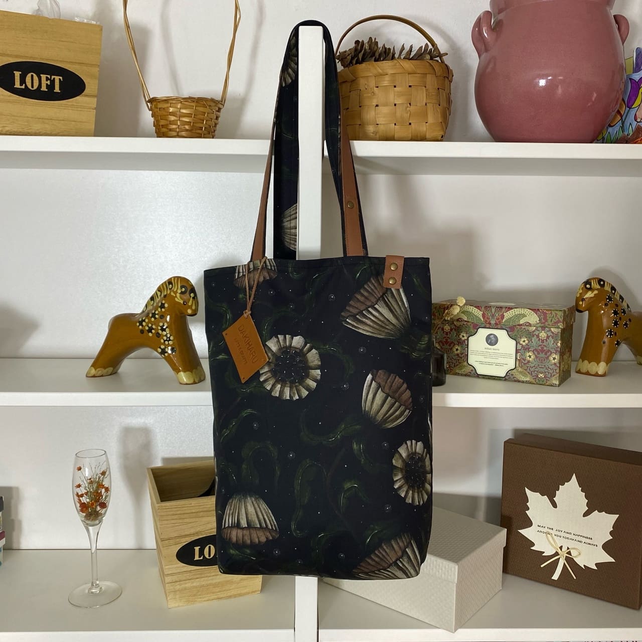 NIGHT FLOWERS, BEIGE - TOTE BAG